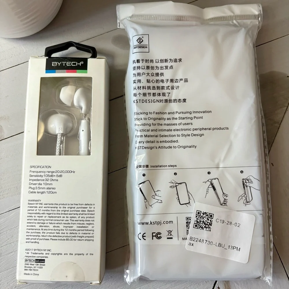 KST DESIGN + BYTECH BUNDLE : iPhone 13 Pro Max Case + Earbuds